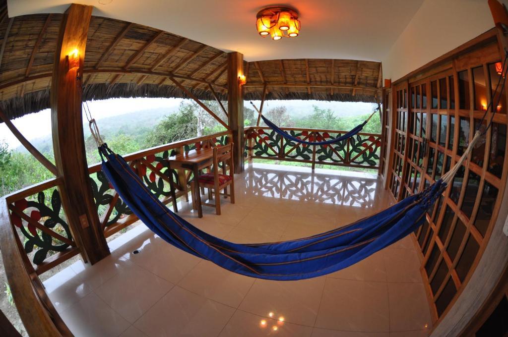 Azuluna Hotel Puerto López