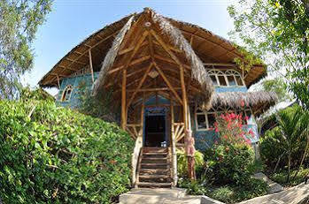 Azuluna 4*
