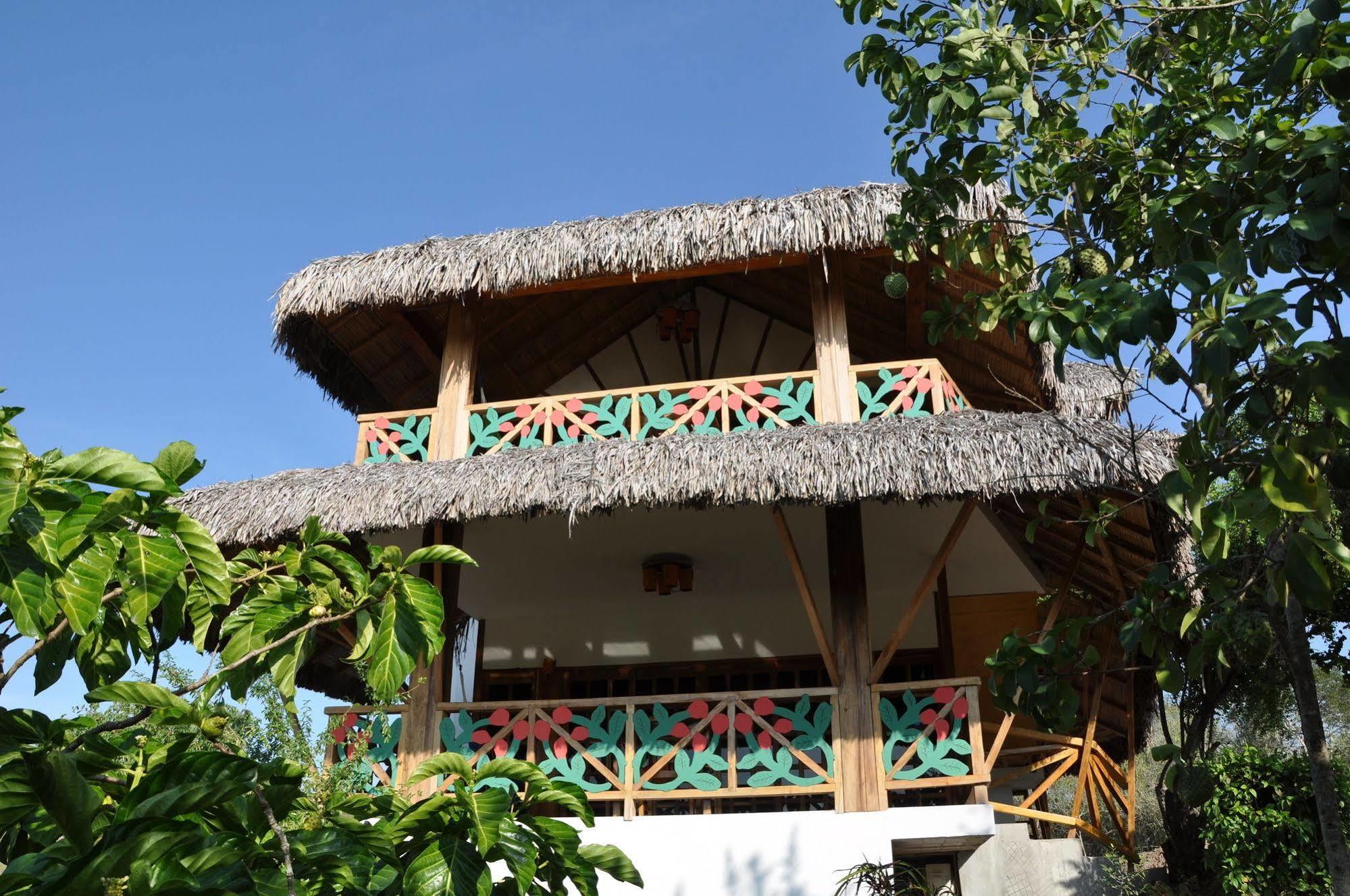 Hotel Azuluna